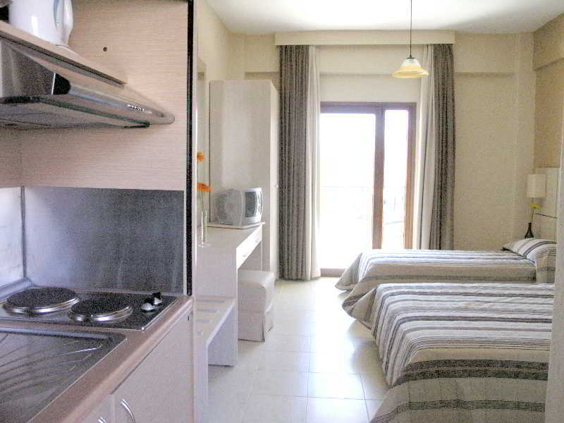 Aristotelis Hotel Fourka Exterior foto