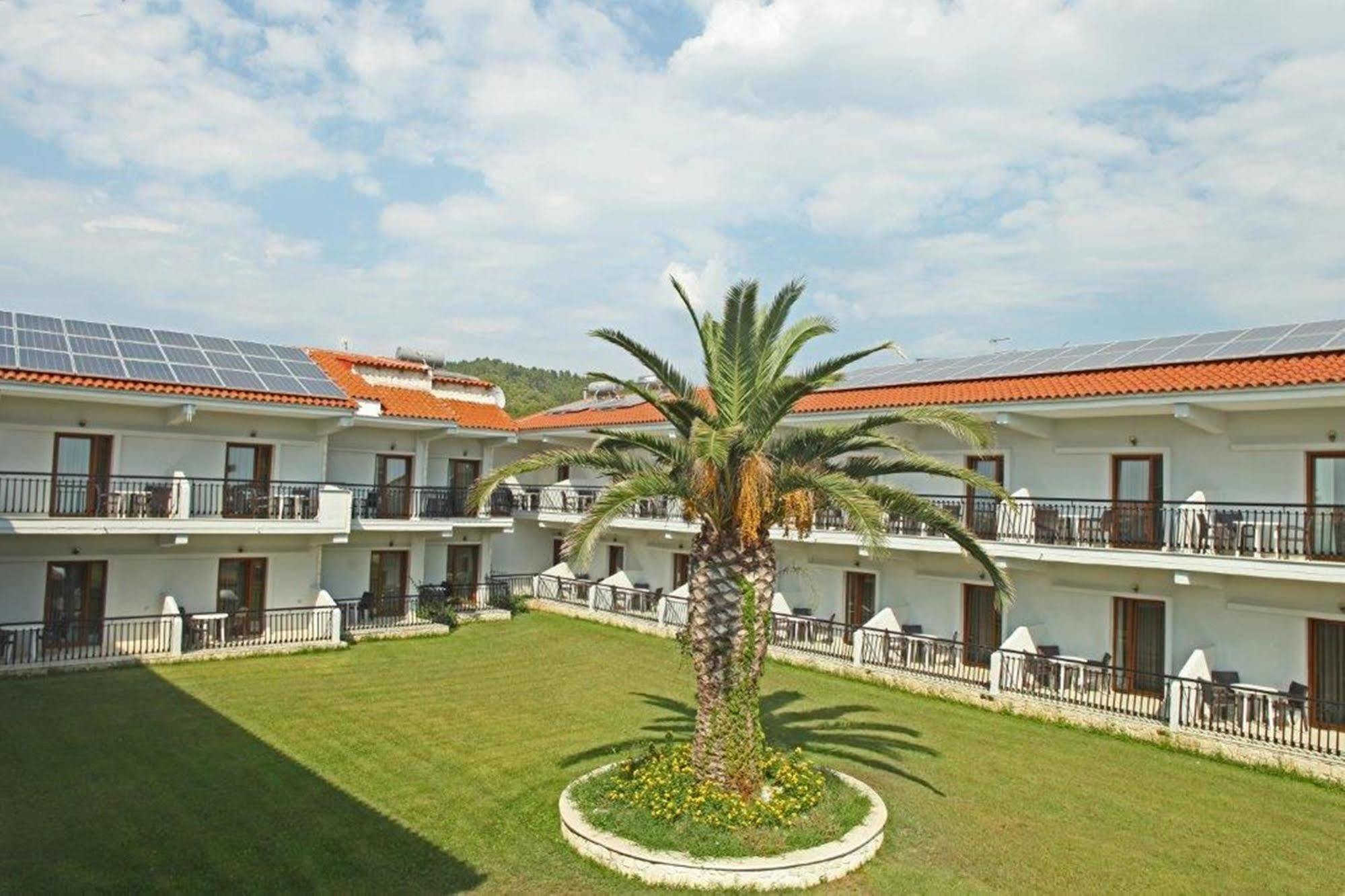 Aristotelis Hotel Fourka Exterior foto